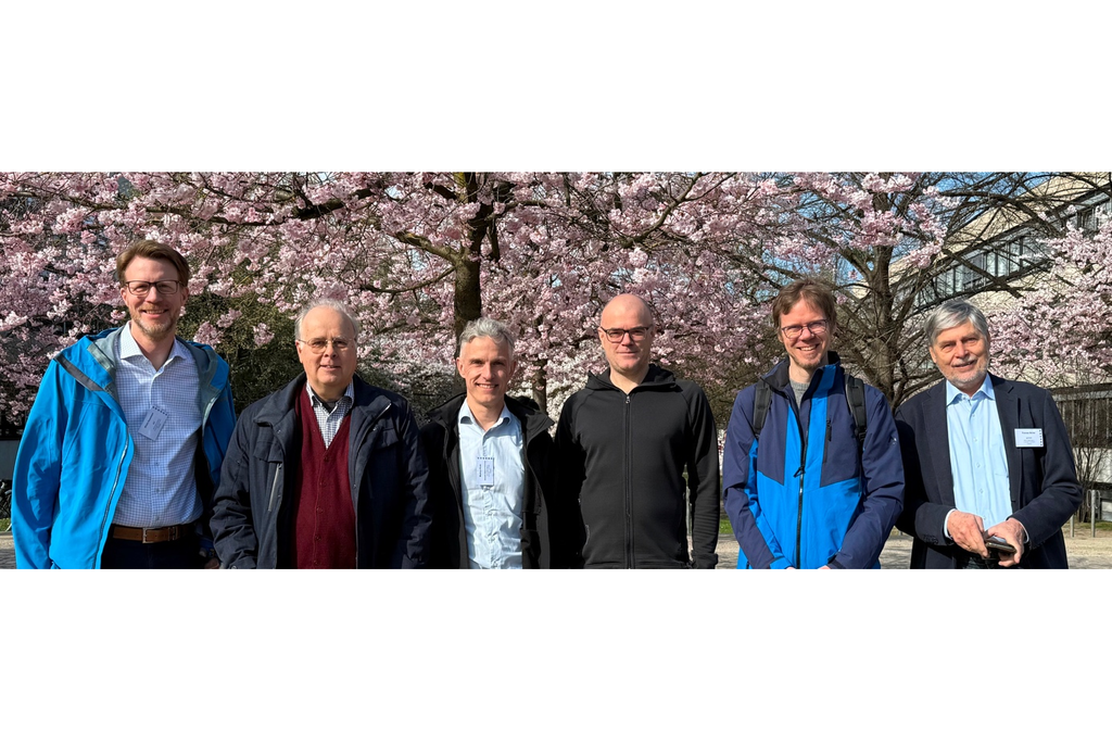 Professoren der Arbeitsgruppe für experimentelle Physik an Teilchenbeschleunigern am KIT