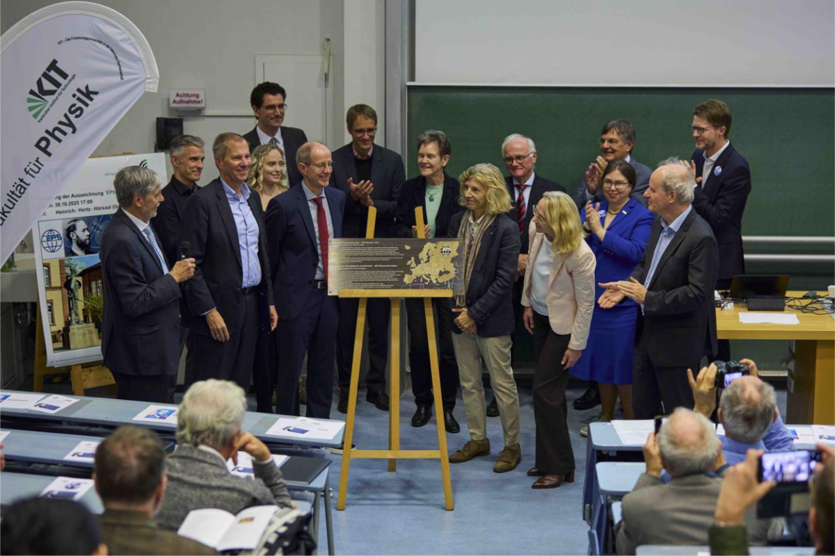 Enthüllung der Gedenktafel